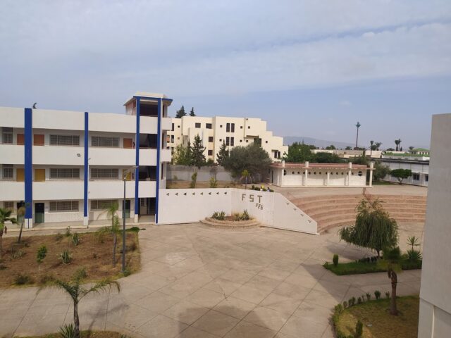 Faculté des Sciences et Techniques - Fès - +212 5356-08214