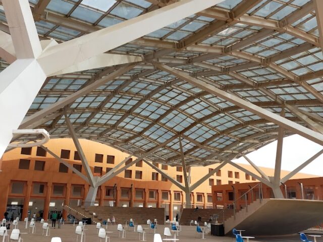 جامعة محمد السادس متعددة التخصصات التقنية - Ben Guerir - +212 525-073100