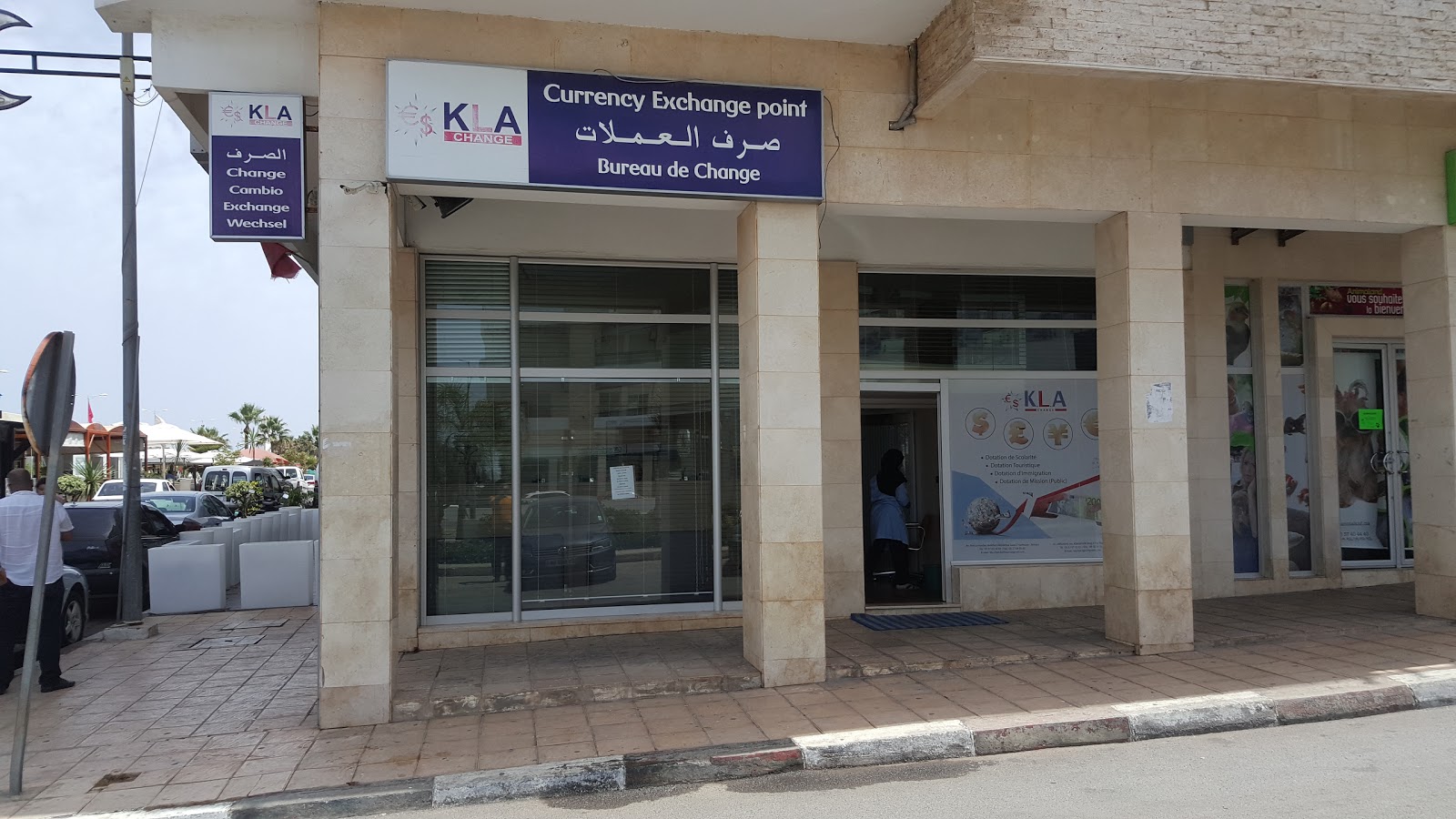 KLA CHANGE HARHOURA