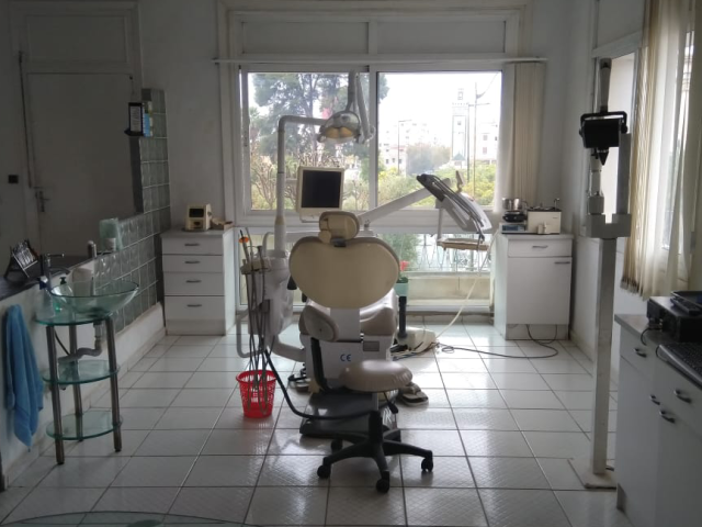 Dr. Ayouch Abderrahim Cabinet d'orthodontie - Fès - +212 5356-51916