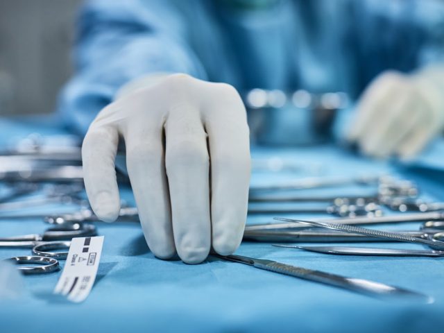الدكتور عمر السعود Dr Omar Saoud / Docteur Chirurgie de l'appareil digestif ( طبيب جراح الجهاز الهضمي و المرارة بتطوان وجراحة المخرج و الجراحة بالمنظار و الجراحة العامة و الجراحة النسائية و جراحة الأورام و جراحة الختان ) - Tétouan - +212 5397-20505