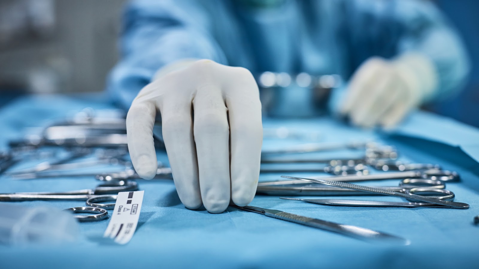 الدكتور عمر السعود Dr Omar Saoud / Docteur Chirurgie de l'appareil digestif ( طبيب جراح الجهاز الهضمي و المرارة بتطوان وجراحة المخرج و الجراحة بالمنظار و الجراحة العامة و الجراحة النسائية و جراحة الأورام و جراحة الختان )
