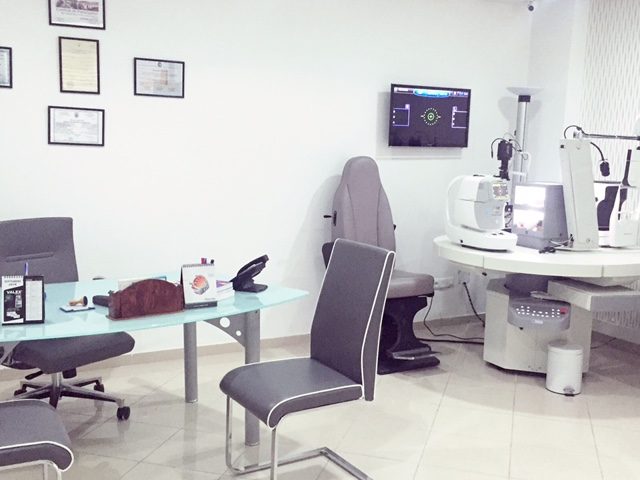 Centre d'ophtalmologie Casablanca DR Laila Laaroussi - Casablanca - +212 5224-71678