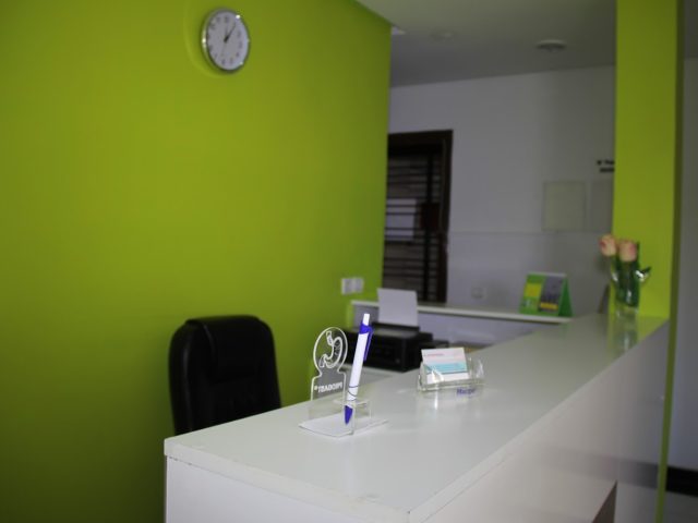 Dr. Rhizlane ATTAR - Gastro-Entérologue - Témara - +212 5376-18991