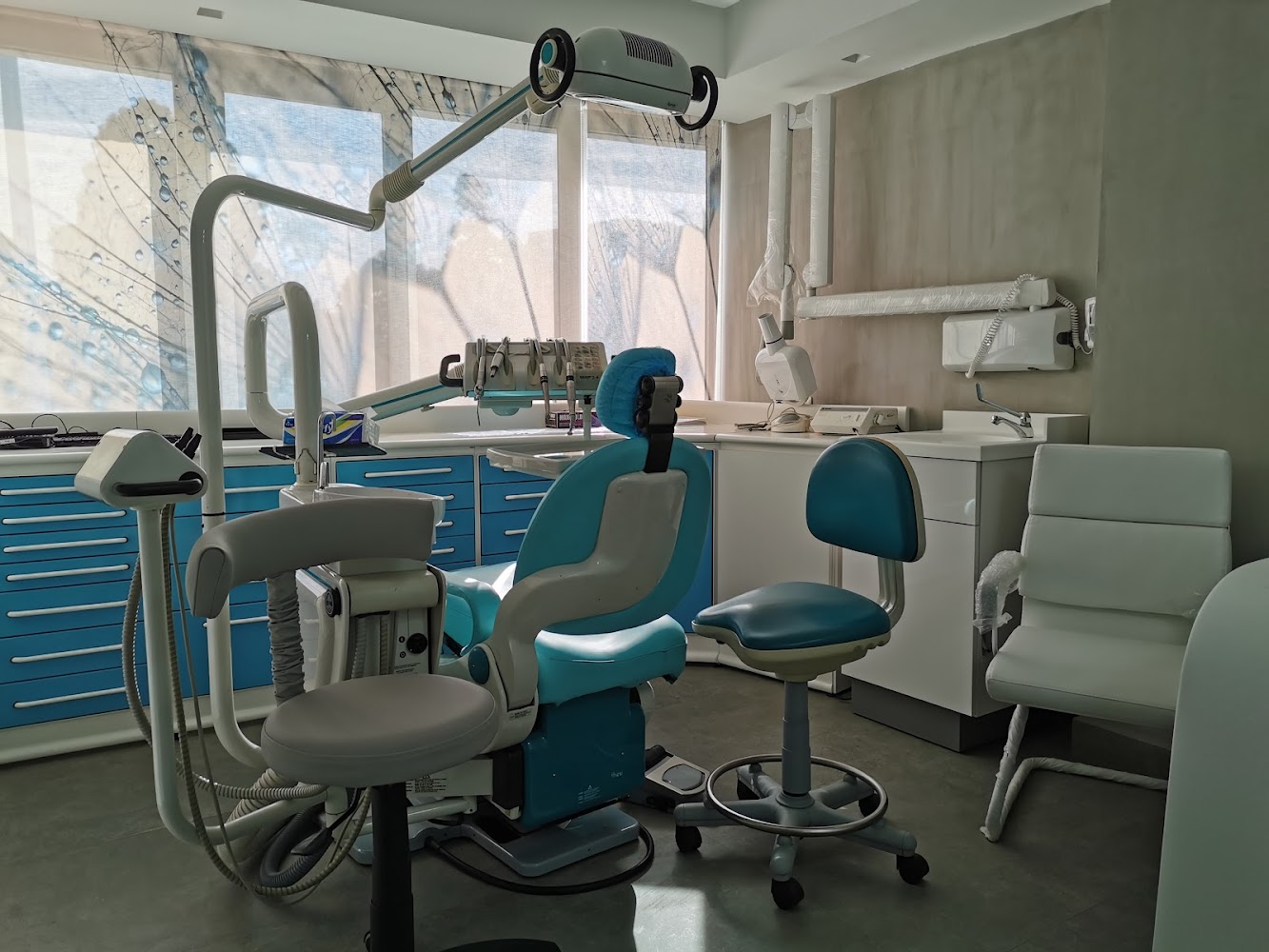 Cabinet Dentaire Docteur Hanane Benmansour - Dentiste Zerktouni Casablanca