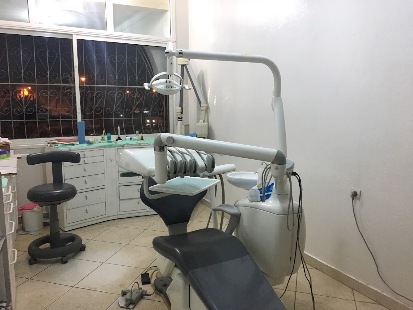 Docteur ABDELHAKIM JABIR Medecin dentiste