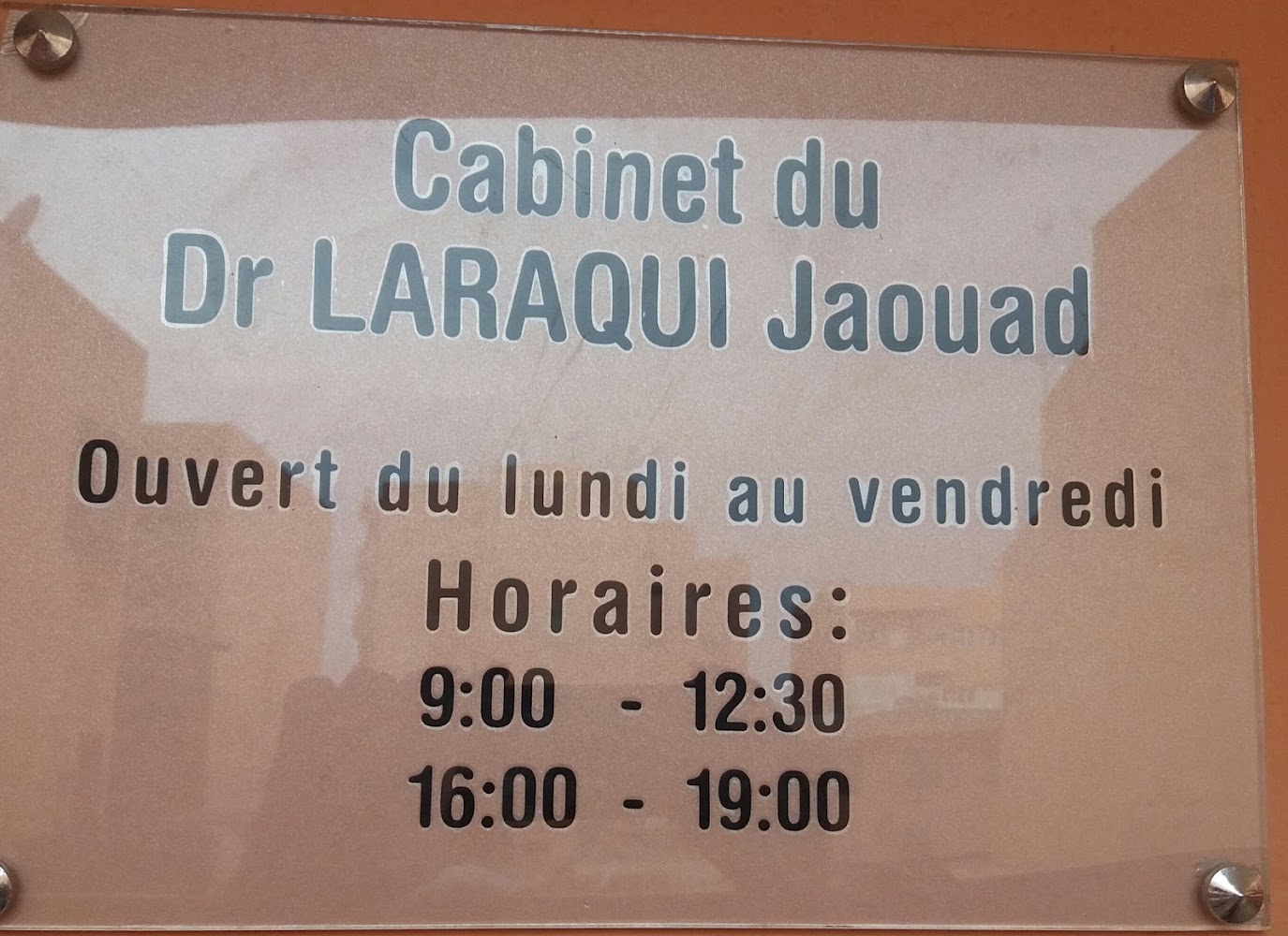 Docteur LARAQUI Jaouad Ophtalmo