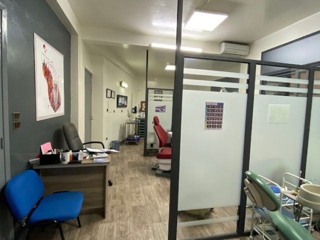 Docteur Chirurgien Dentiste El Azri Ennassiri Mohamed Azzeddine - El Jadida - +212 5233-44815