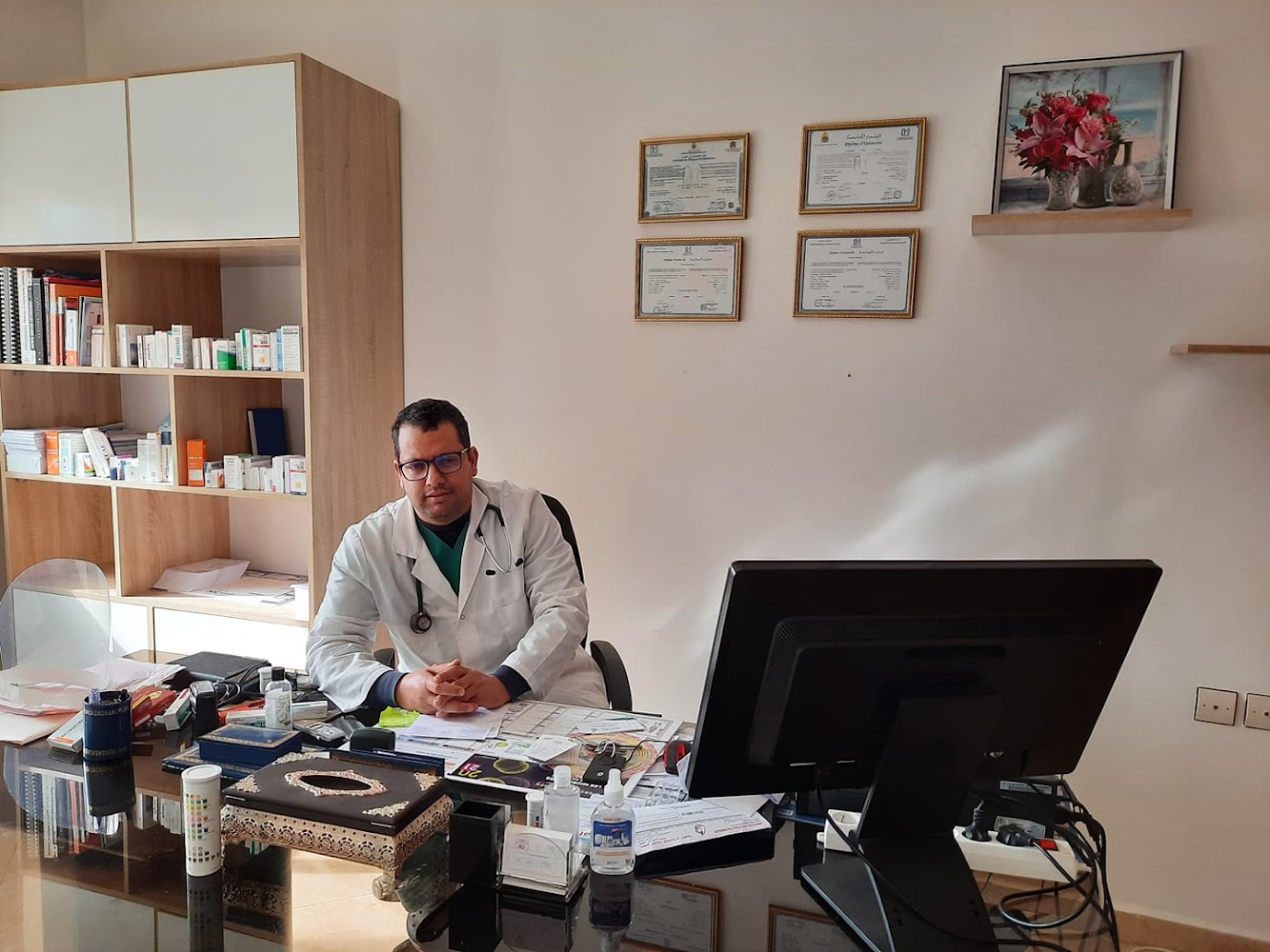 Dr Youssef JAKHLAL Chirurgien يوسف جخلال جراح