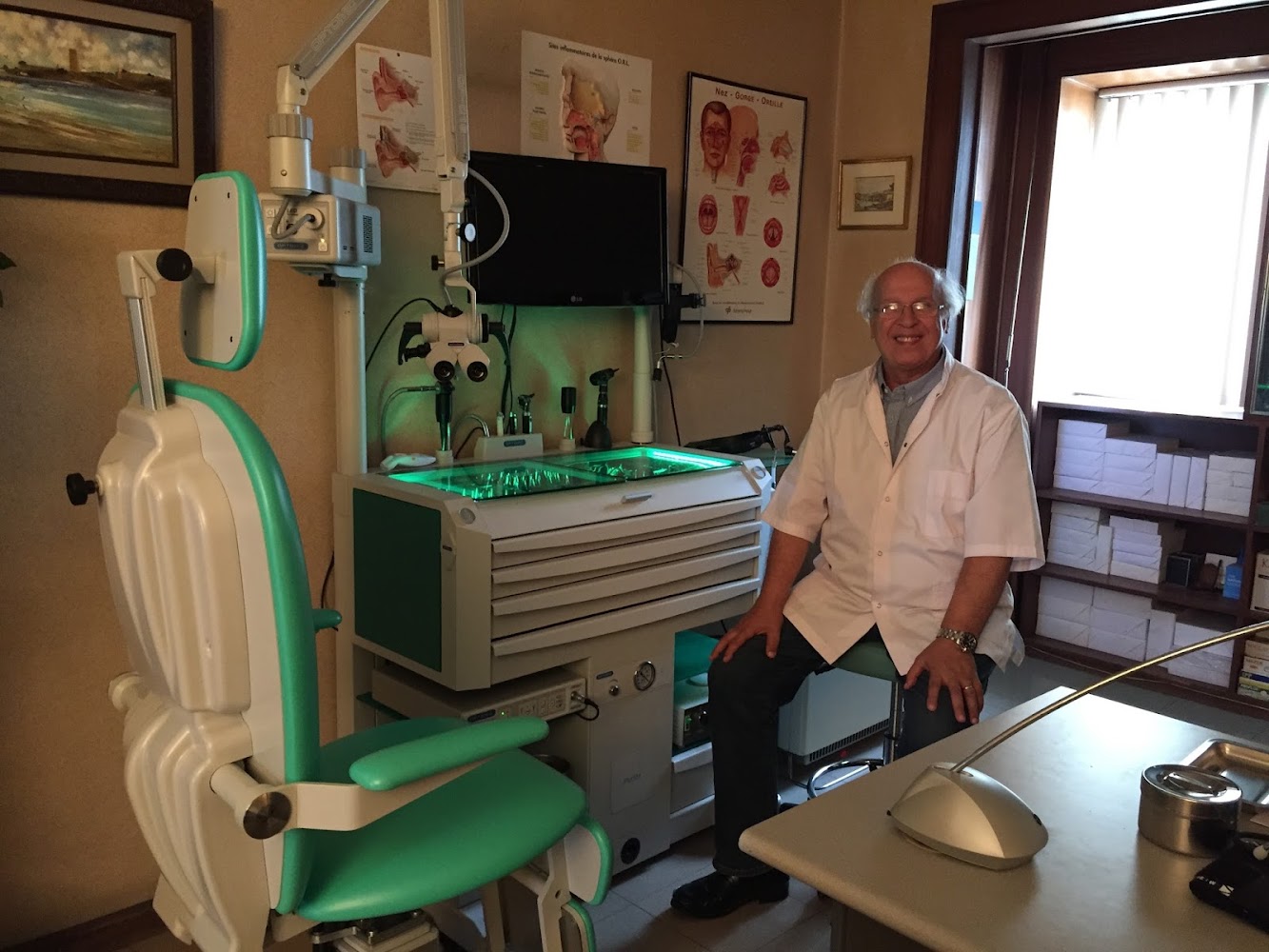 Dr. BOUAYAD Fouad (Médecin ORL)