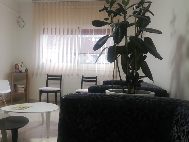 Docteur Meryem zouggagh - Oujda - +212 5366-82555