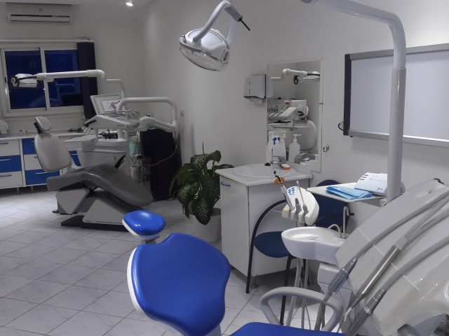 Cabinet Orthodontie Et Soins Dentaires (Dr ElKhadiji Abderrahim) dentiste عيادة طب و تقويم الاسنان - Khouribga - +212 5235-61001