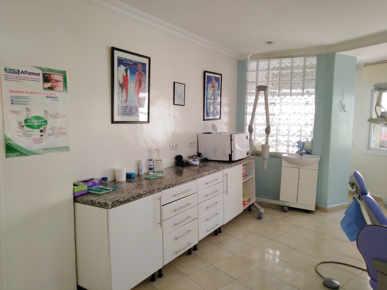 Docteur Chirurgien Dentiste El Hadri Oumaima