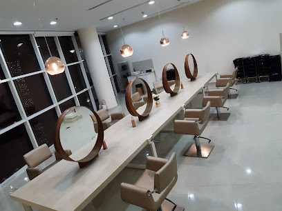 Pose Hair Salon - Dubai - +971 4 564 8519