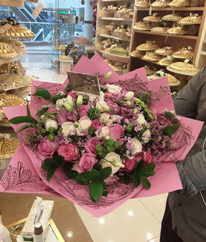 Labelle Chocolates & Flowers Al Bateen - Ajman - +971 55 540 0933
