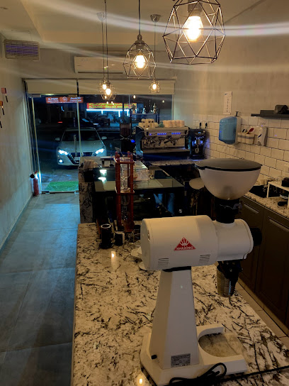 MAFNOOD CAFE - United Arab Emirates|Al Tayebah - Sharjah|شارع الشهيد سلطان بن هويدن