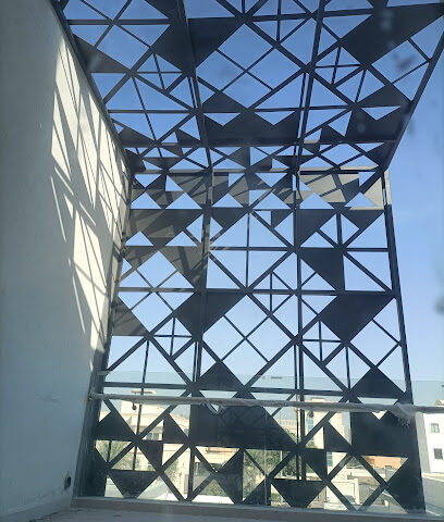 Axis Aluminium LLC - Dubai - +971 55 809 3438