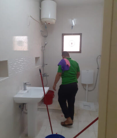 شركة تنظيف في رأس الخيمة تنظيف منازل فلل شقق كنب سجاد ستائر مجالس مطابخ تنظيف خزانات مياه مكافحه الحشرات والرمه كلين هاوس - Dubai - +971 56 810 8286