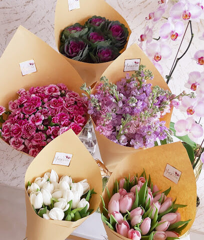 Magnolia Flowers - Ajman - +971 52 945 6752