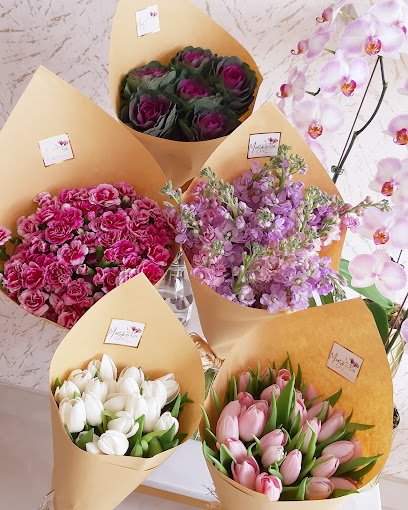 Magnolia Flowers - United Arab Emirates|Industrial Area - Muwailih Commercial - Sharjah