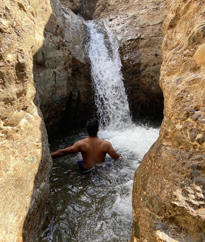 Masafi rain waterfall - Dubai -