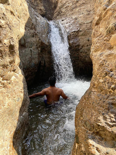 Masafi rain waterfall - United Arab Emirates|Diftah - Ras al Khaimah|75CG+GH6