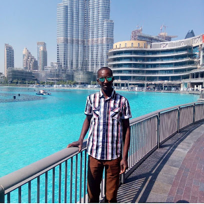 صالون كولينير للرجال - Colinir Male Saloon - Dubai -