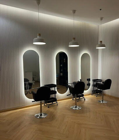 Little Stars Salon - Dubai - +971 56 665 6185