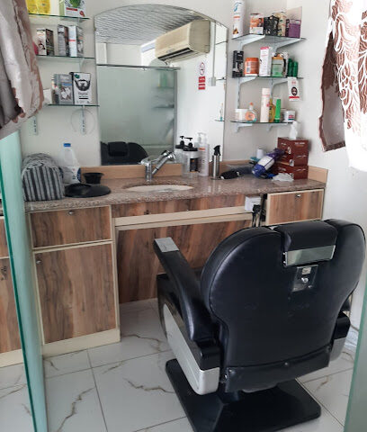 صالون السفينة - Dubai - +971 50 120 7381