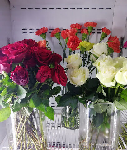 Valantine flowers Al Aswaq - Ajman - +971 52 337 0077