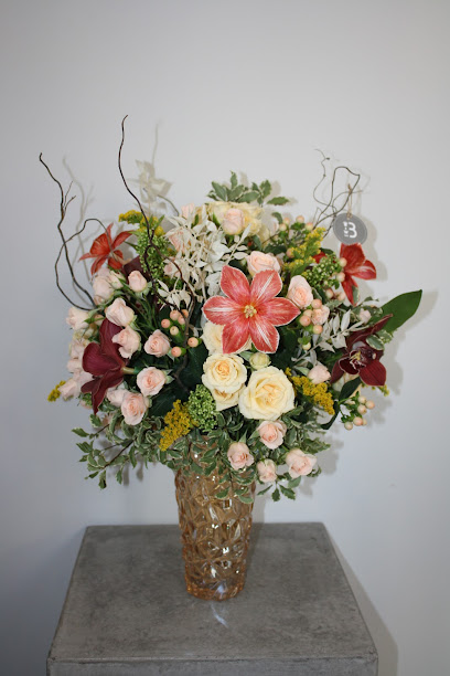 Bloom and Bees Flowers - United Arab Emirates|Zone 1E22 - Zone 1 - Abu Dhabi|1 Sirt St