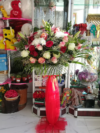 Aroos Al Ain Flowers - United Arab Emirates|Abu Dhabi|Al Ain Clock Tower|6QC5+J5X