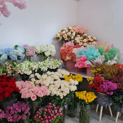The Butterfly Room Flowers - Ajman - +971 56 903 9831