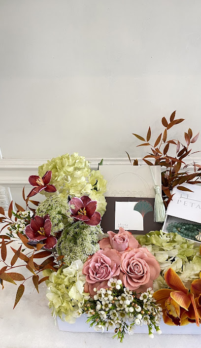 Petals Flowers and Events - United Arab Emirates|Al Nahyan - E25 - Abu Dhabi|شارع دلما