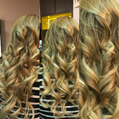 Momentous Beauty Lounge - Dubai - +971 4 354 4669