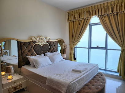 Beachfront Holiday Homes - Dubai - +971 56 665 8777