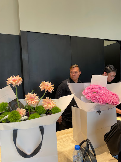 Seasons Floristry - United Arab Emirates|Sharjah|Misk 3|Aljada by Arada