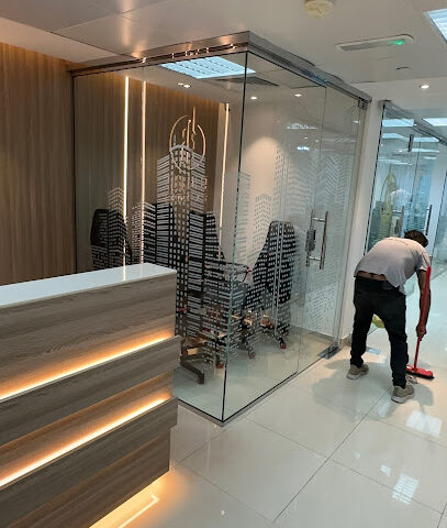 descent aluminium and glass work - Dubai - +971 55 305 4290