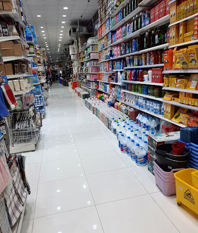 Marjan discount center - Abu Dhabi - +971 7 235 5611