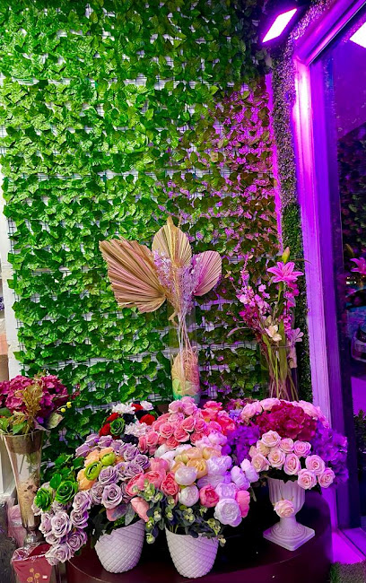 Purple Rose Flowers & Gifts UAQ - United Arab Emirates|Umm Al Quawain|Al riqqa