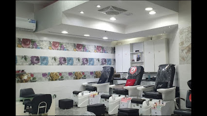 Dar Noura Hamdi Beauty Center - Dubai - +971 6 553 5509