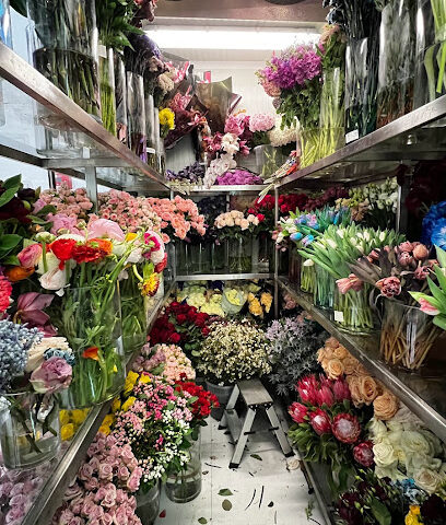 Tilia Flowers and Chocolate - Ajman - +971 2 556 6912