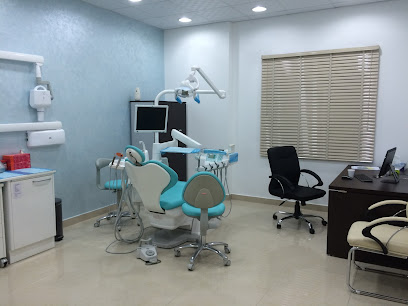مركز الامارات لطب الاسنانemirates dental center - Abu Dhabi - +971 7 233 9966