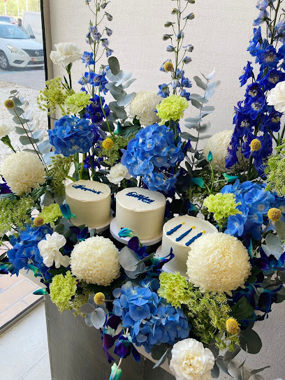 Hues flowers & more - United Arab Emirates|Abu Dhabi|Car Exhibition