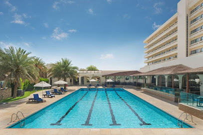Radisson Blu Hotel & Resort, Al Ain - Dubai - +971 3 768 6666