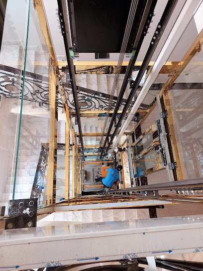 Saraya alhadad aluminum& glass workshop - United Arab Emirates|Industrial Area - Abu Dhabi|Ash Shallal 1 St