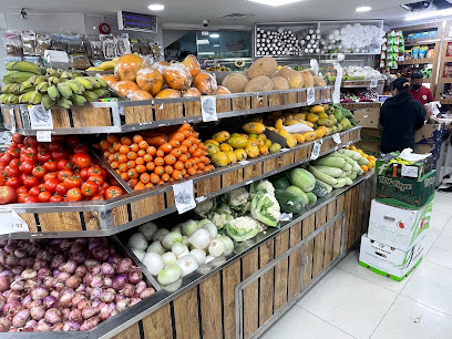 Carryone hypermarket - Dubai - +971 50 860 1428