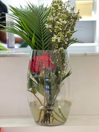 BLOOMED OUT - Flowers and gifts - الزهور والهدايا - United Arab Emirates|Al Qurm - Ras al Khaimah|Bloomedout Flowers And Gifts uae