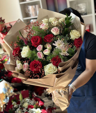 عقد الياسمين للزهور والشوكولا - Ajman - +971 56 302 6611