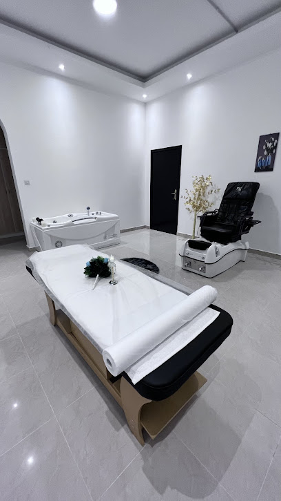 مركز مون هاوس سبا للرجال - United Arab Emirates|Abu Dhabi|Al Tajir St|مدينة العين - الجيمي العامرية